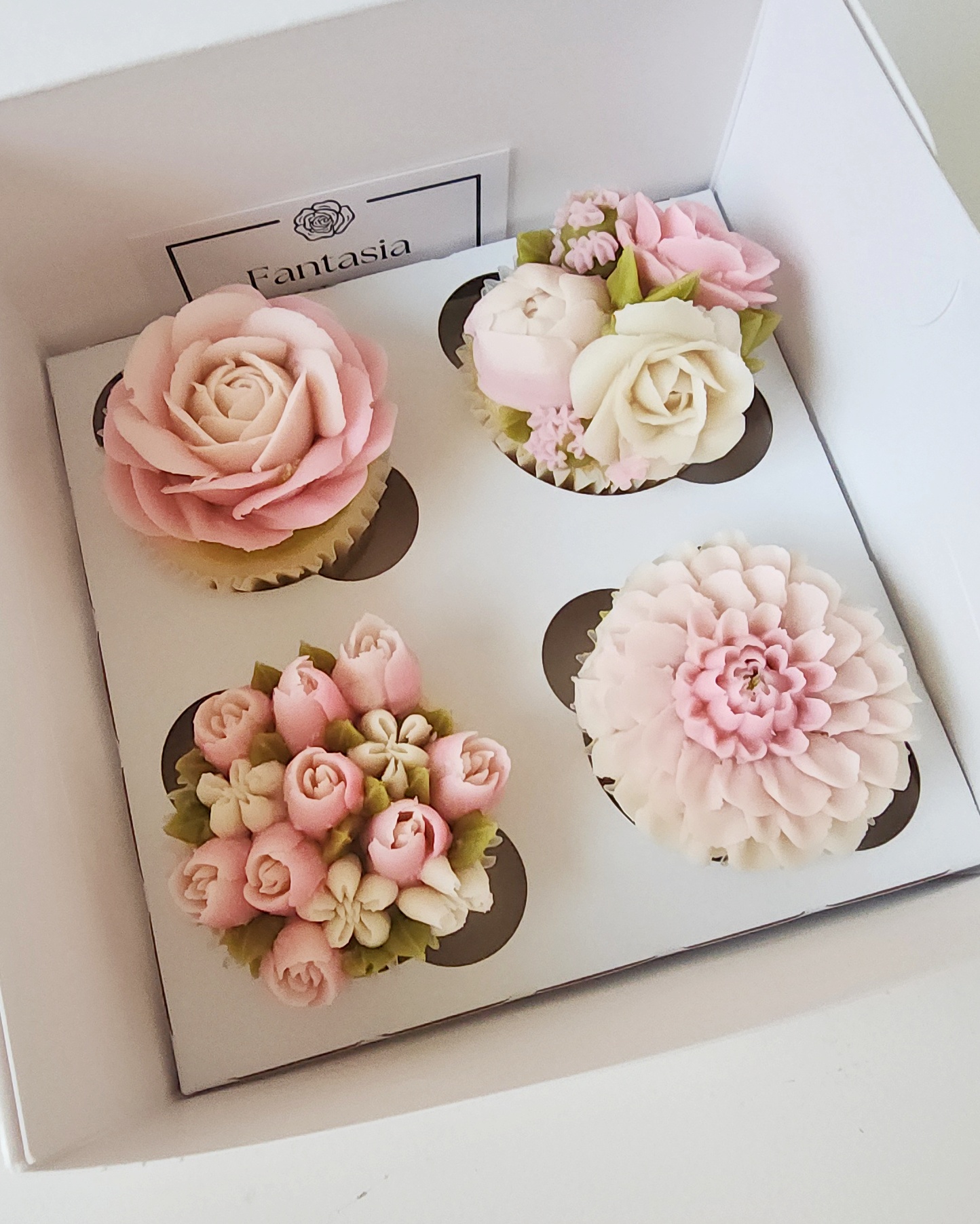 Deluxe box of 4