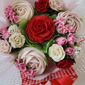 Floral Buttercream 7 Cupcakes Bouquet