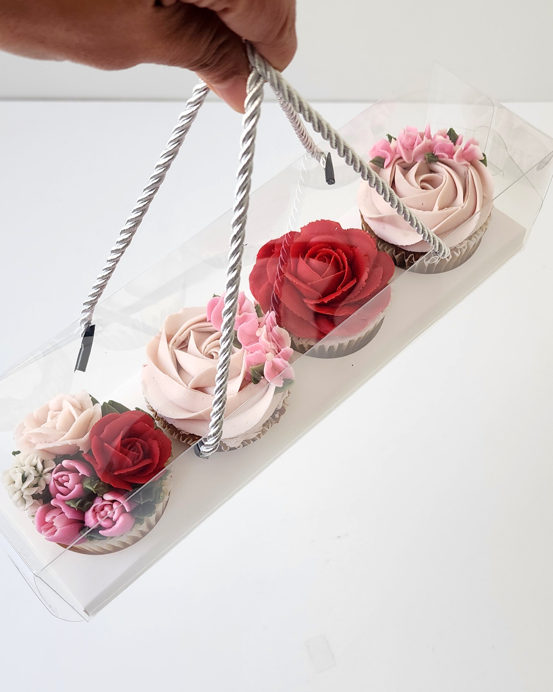 Floral Buttercream 4 Cupcakes Box Deluxe