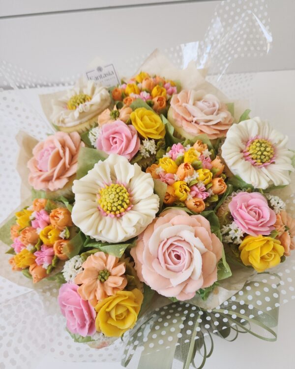 Bouquet of 7 or 12 Cupcakes